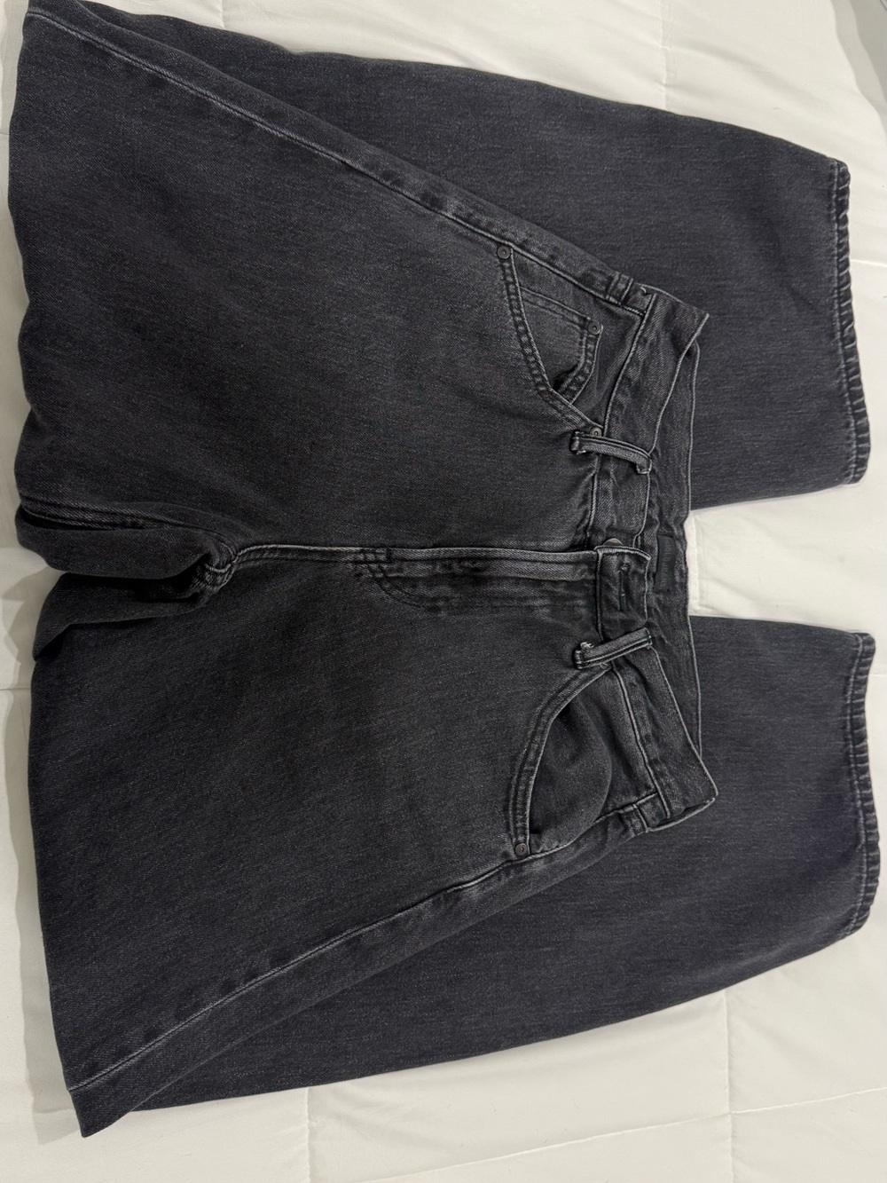 Uniqlo Women's Straight Leg Jeans in Washed Black